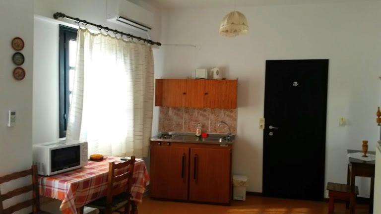 Kostas Studios Apartments - Ενοικιαζόμενα Δωμάτια Με Κουζινάκι Myrina Eksteriør bilde