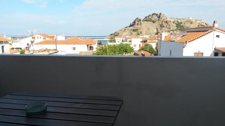 Kostas Studios Apartments - Ενοικιαζόμενα Δωμάτια Με Κουζινάκι Myrina Eksteriør bilde
