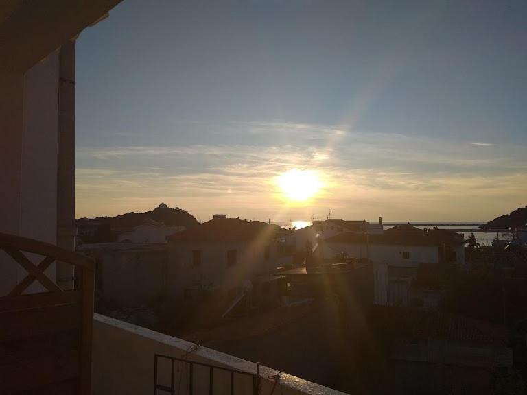 Kostas Studios Apartments - Ενοικιαζόμενα Δωμάτια Με Κουζινάκι Myrina Eksteriør bilde