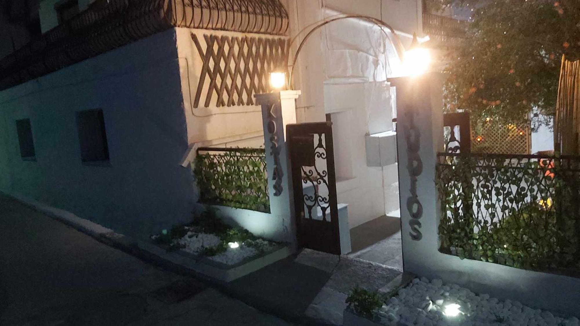 Kostas Studios Apartments - Ενοικιαζόμενα Δωμάτια Με Κουζινάκι Myrina Eksteriør bilde