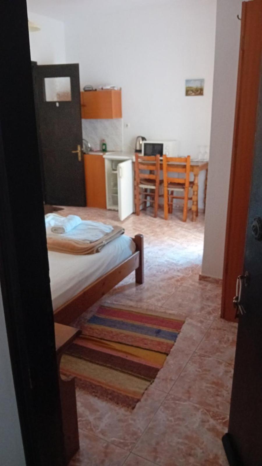 Kostas Studios Apartments - Ενοικιαζόμενα Δωμάτια Με Κουζινάκι Myrina Eksteriør bilde