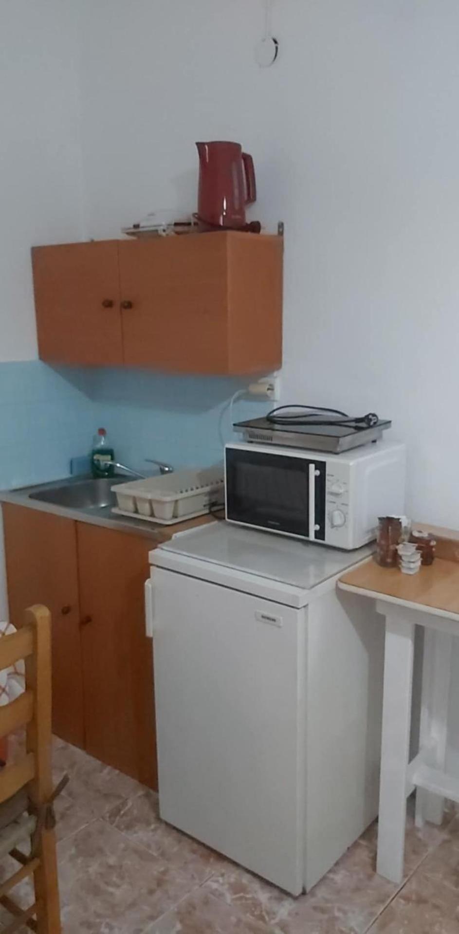 Kostas Studios Apartments - Ενοικιαζόμενα Δωμάτια Με Κουζινάκι Myrina Eksteriør bilde